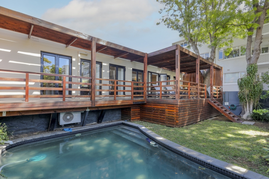 2 Bedroom Property for Sale in Green Point Western Cape